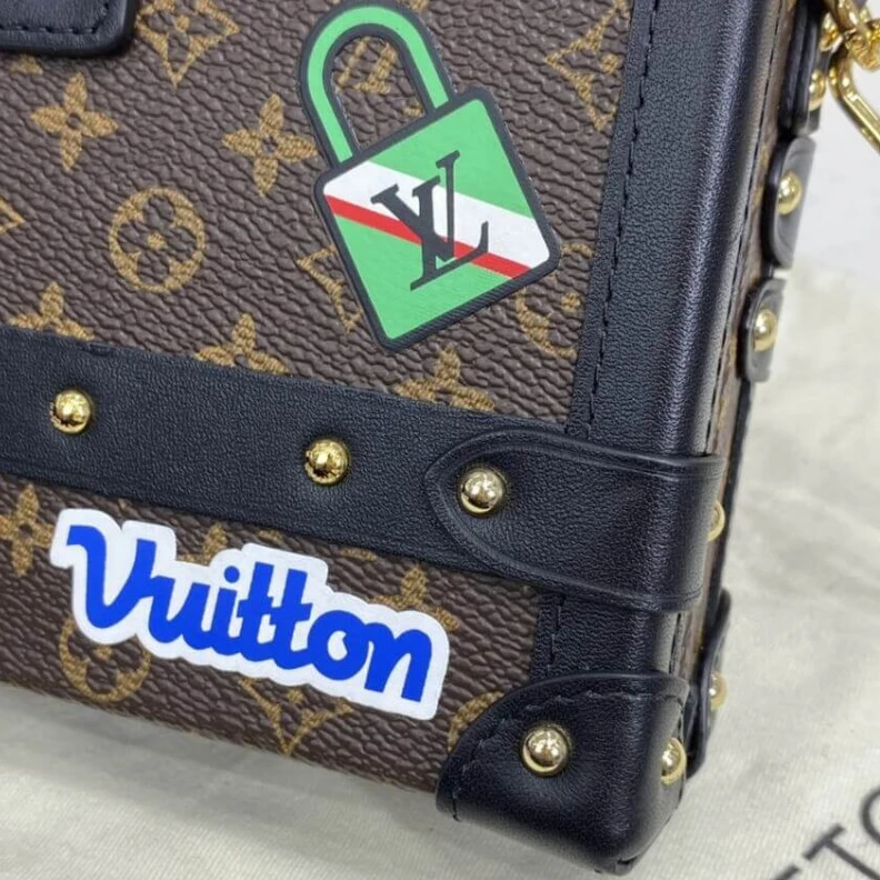 Mythick This playf LV Monogram Canvas Petite Malle
