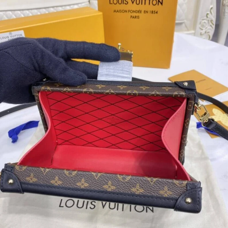 Mythick This playf LV Monogram Canvas Petite Malle