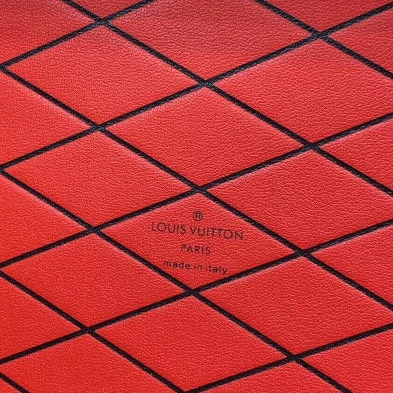Mythick This playf LV Monogram Canvas Petite Malle