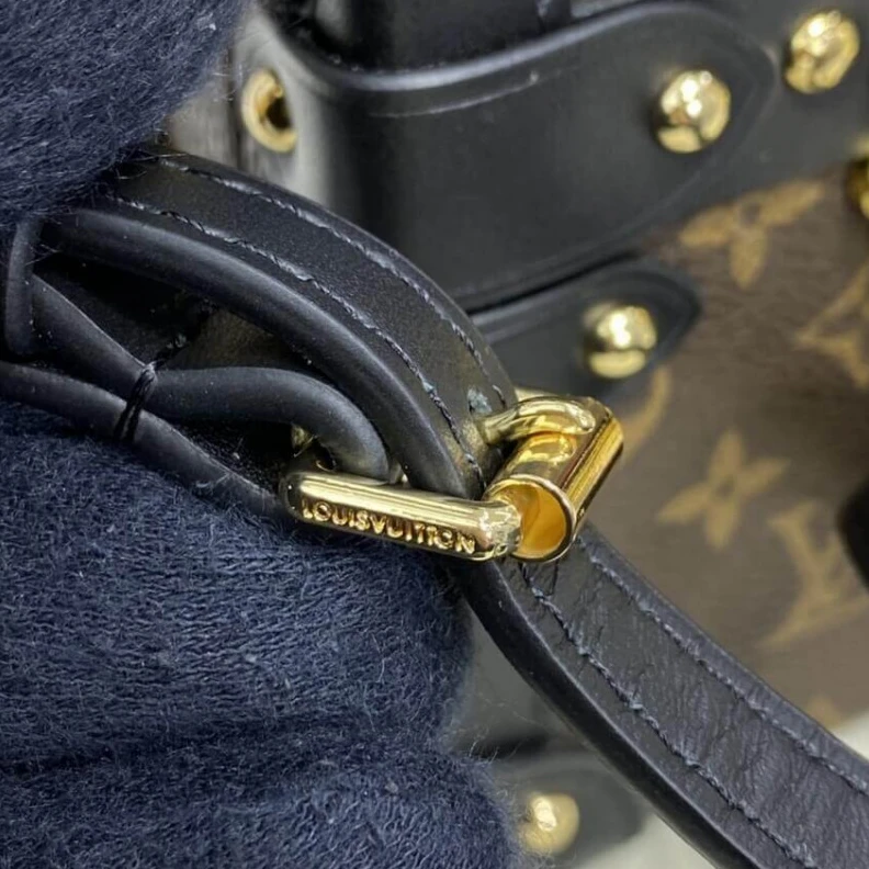 Replica bags lv Sheepskin LV Monogram Canvas Petite Malle