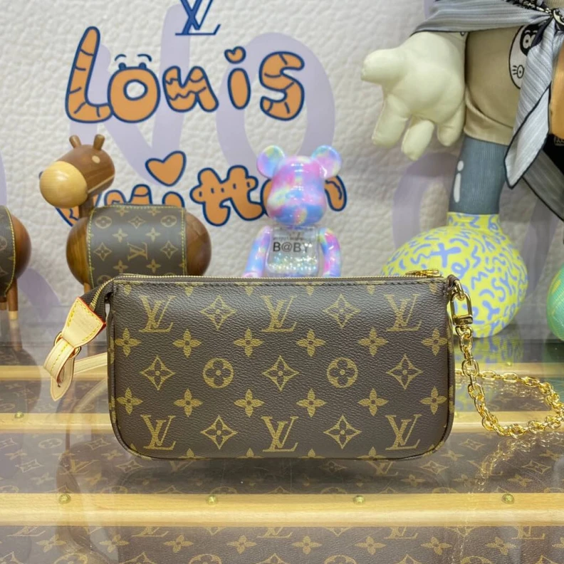 Mythick.ru Monogram Louis Vuitton Monogram Canvas Pochette Accessoires