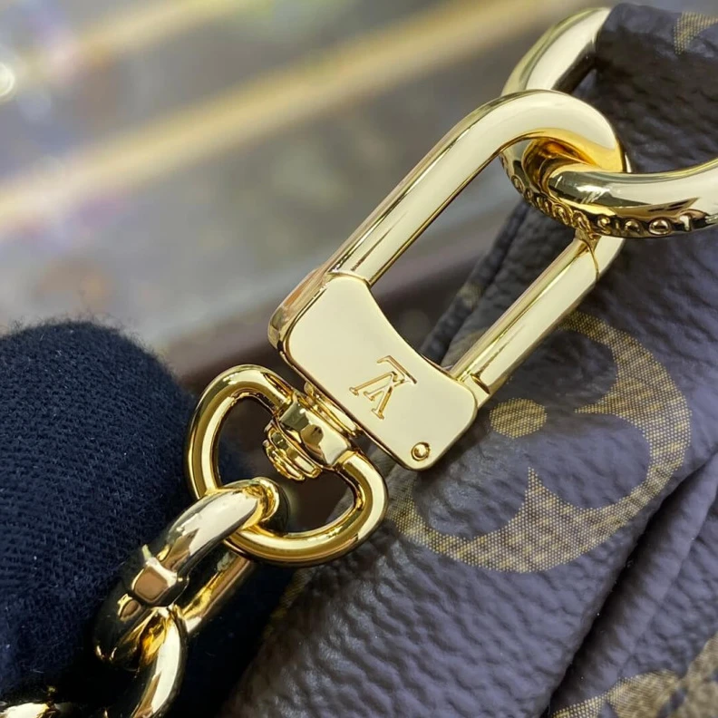 Mythick.ru Monogram Louis Vuitton Monogram Canvas Pochette Accessoires