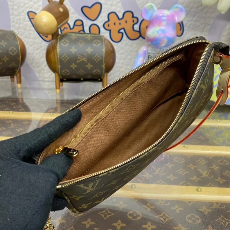 Mythick.ru Monogram Louis Vuitton Monogram Canvas Pochette Accessoires