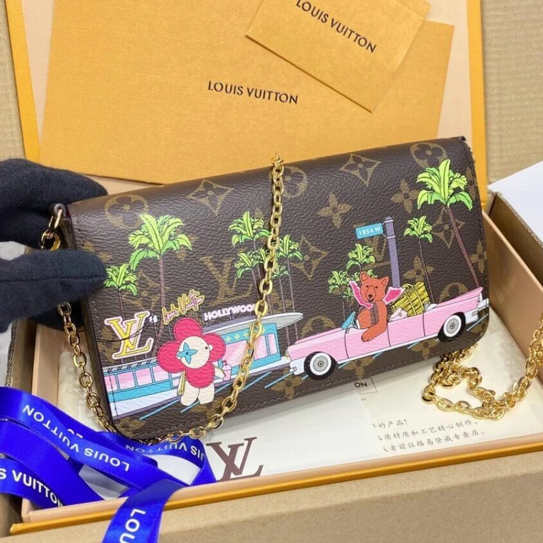 Mythick ru Removable Louis Vuitton Monogram Canvas Pochette Felicie