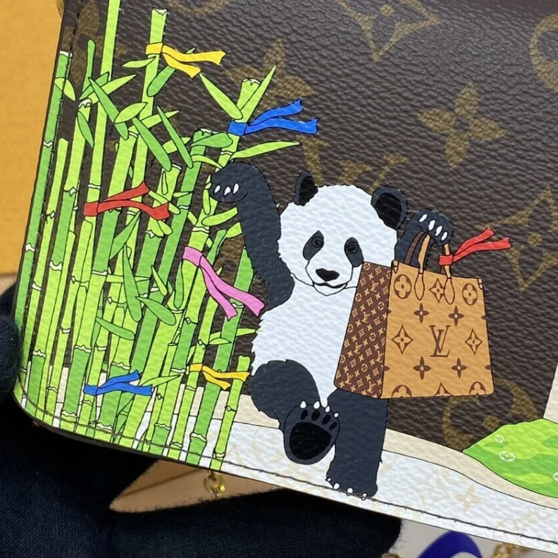 Louis vuitton locations Removable Louis Vuitton Monogram Canvas Pochette Felicie