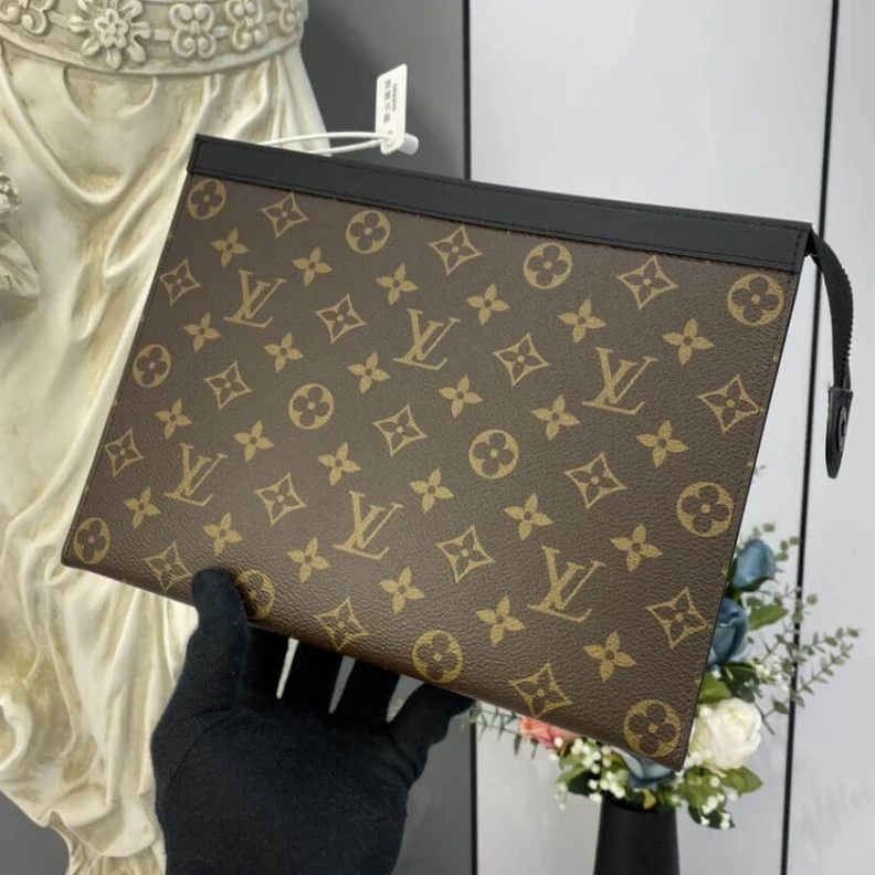 6 interna LV Monogram Canvas Pochette Voyage MM