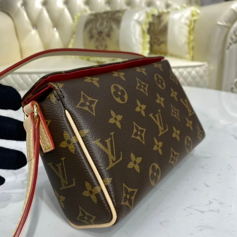 Mythick.ru This is a LV Monogram Canvas Recital Shoulder Bag