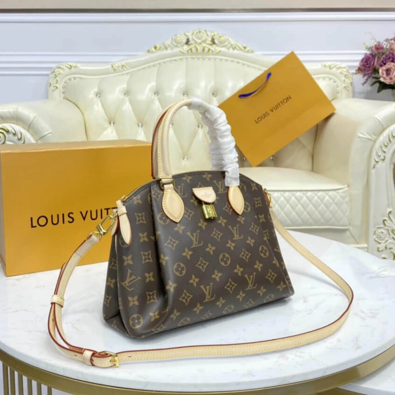 Mythick.ru Main comp LV Monogram Canvas Rivoli PM