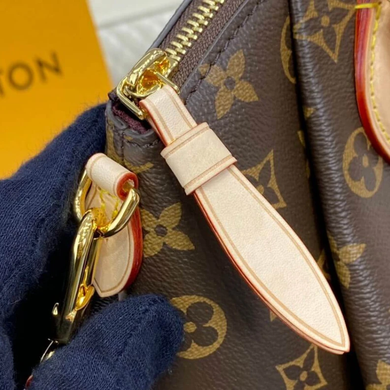 Mythick.ru Main comp LV Monogram Canvas Rivoli PM