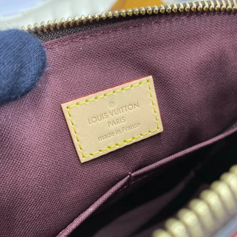Mythick.ru Main comp LV Monogram Canvas Rivoli PM