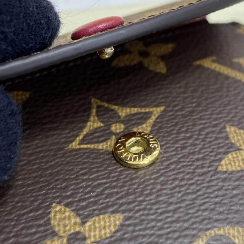 Mythick.ru Gusseted Louis Vuitton Monogram Canvas Rosalie Coin Purse Fuchsia