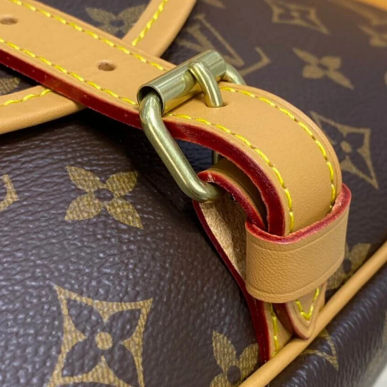Replica bag <span>High Louis Vuitton Monogram Canvas Saumur MM