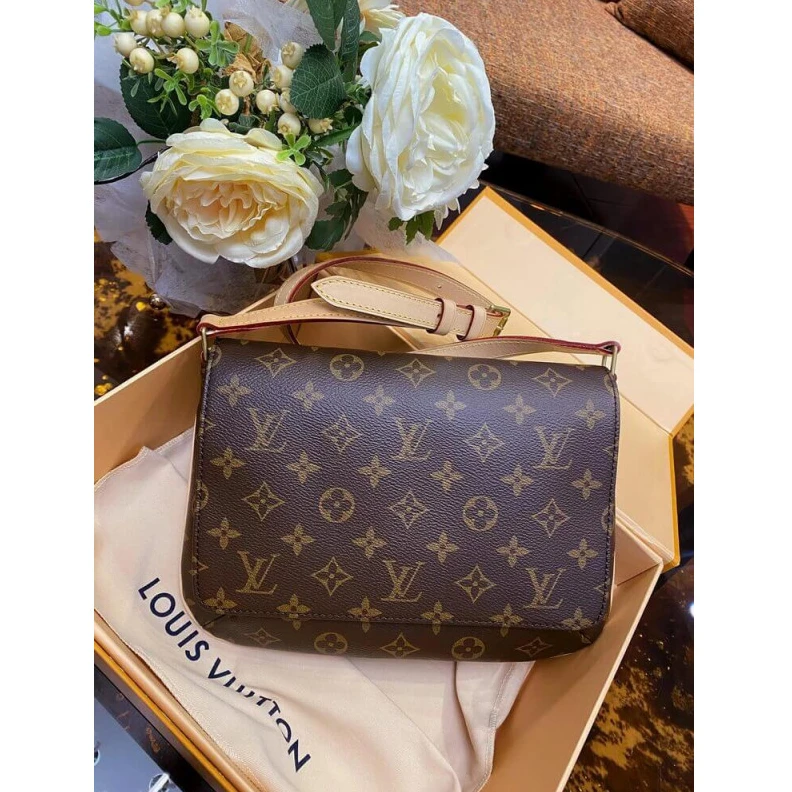 Top lv 24 x 19 x LV Monogram Canvas Tango Bag