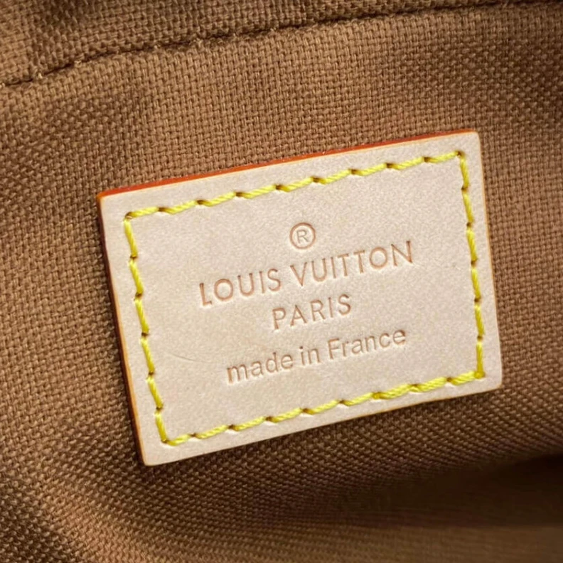 Louis vuitton locations Silver br Louis Vuitton Monogram Canvas Toilet Pouch PM