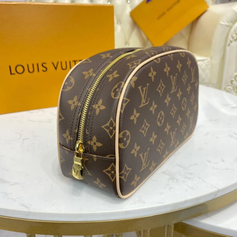 Mythick Zipped, w LV Monogram Canvas Toiletry Bag 25
