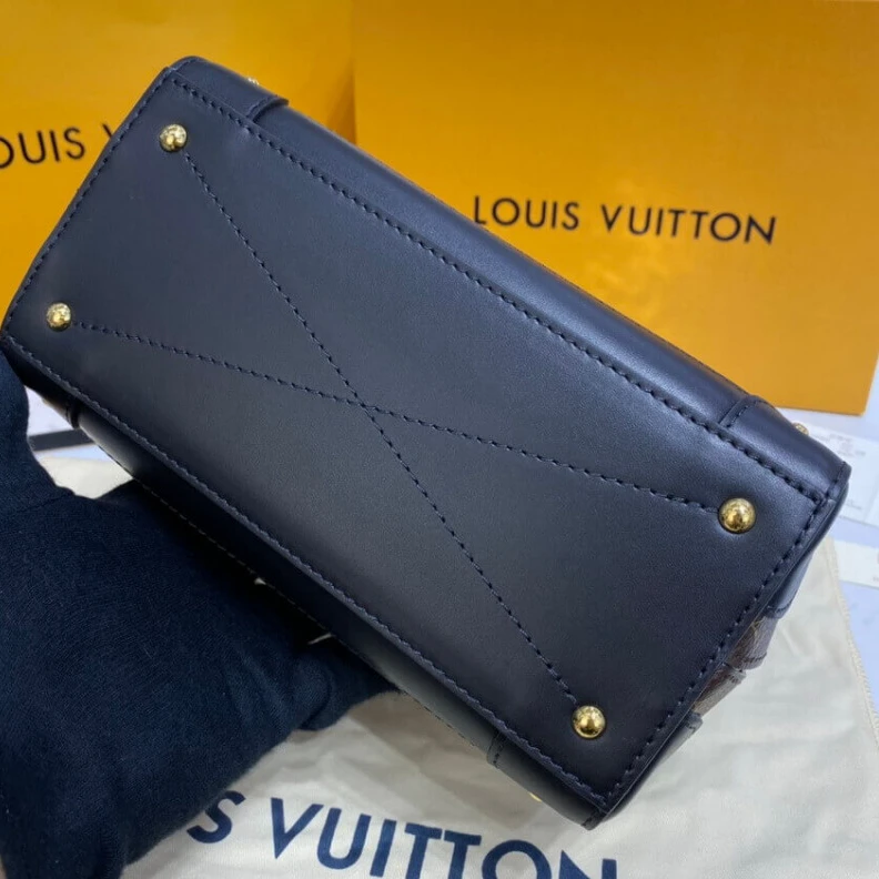 Replica bags Monogram Louis Vuitton Monogram Canvas Trianon PM