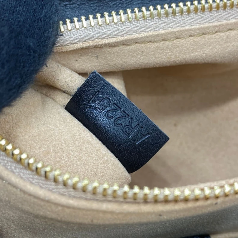 Replica bags Monogram Louis Vuitton Monogram Canvas Trianon PM