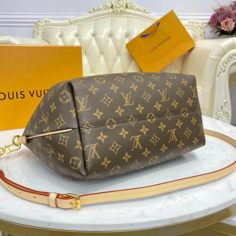 Top lv Large fla LV Monogram Canvas Turenne MM
