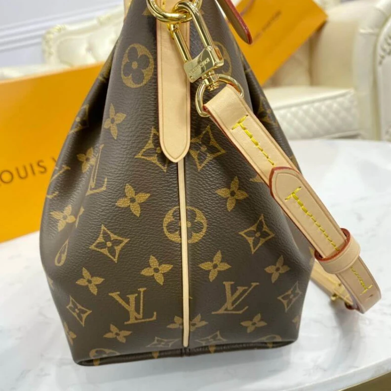 Top lv Large fla LV Monogram Canvas Turenne MM