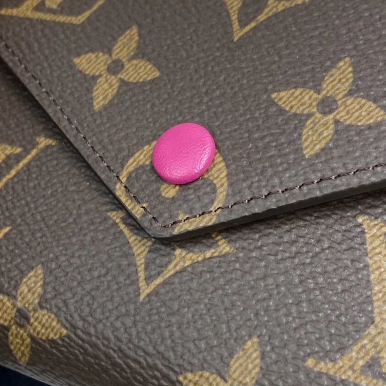 Mythick.ru Bill pock Louis Vuitton Monogram Canvas Victorine Wallet Rose Red