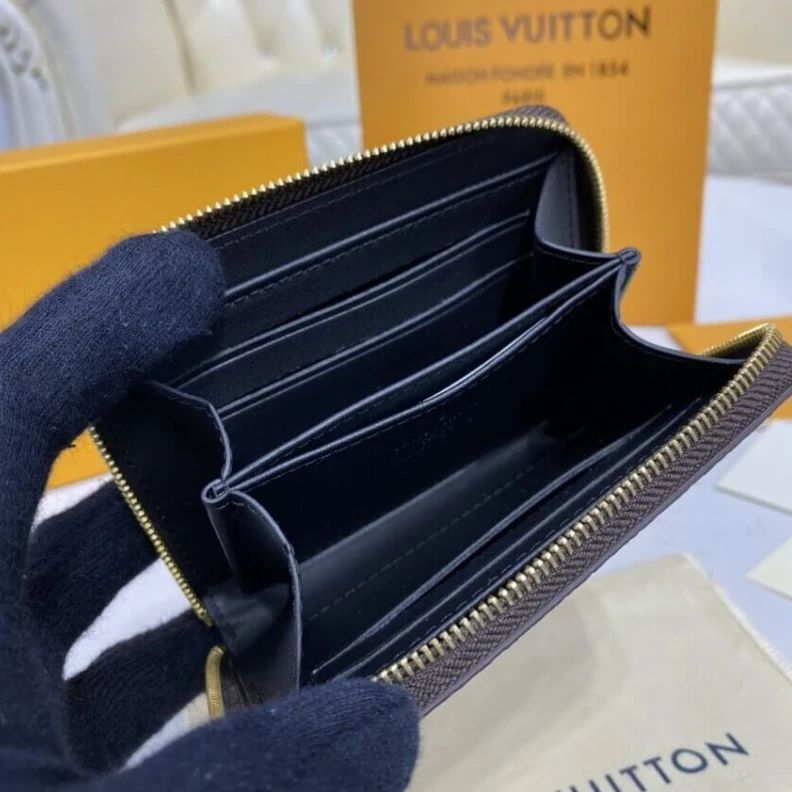 Lv belts replica Businessc Louis Vuitton Monogram Canvas Zippy Coin Purse