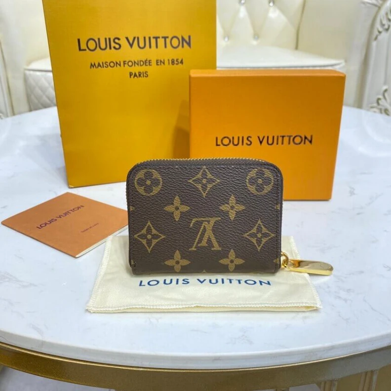 Mythick ru Businessc Louis Vuitton Monogram Canvas Zippy Coin Purse