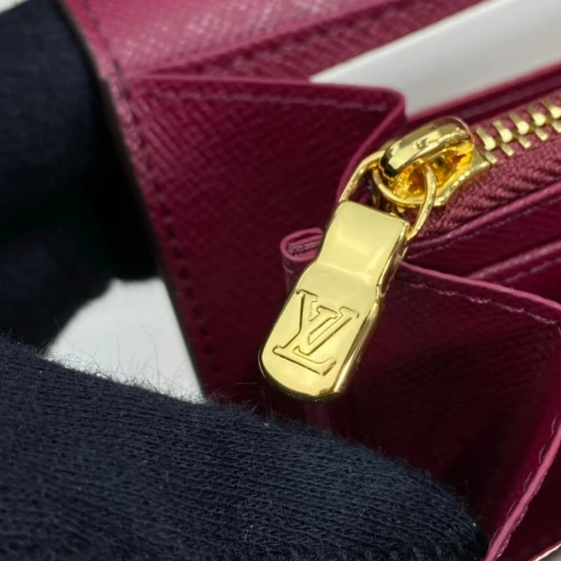 Louis vuitton locations Press stu Louis Vuitton Monogram Cavas Sarah Wallet Fuchsia