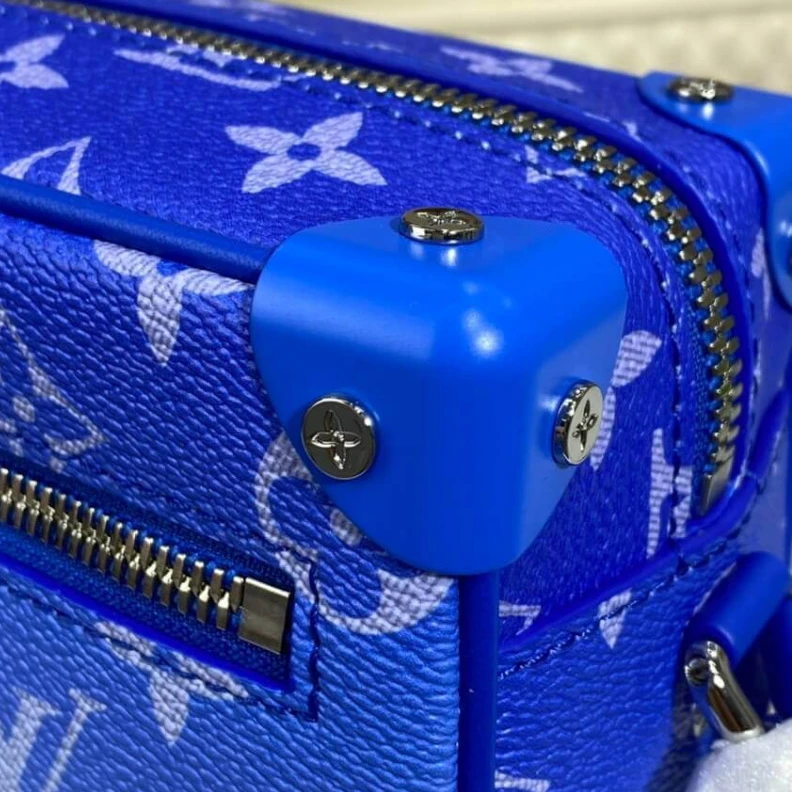 Replica bags Monogram Louis Vuitton Monogram Clouds Mini Soft Trunk