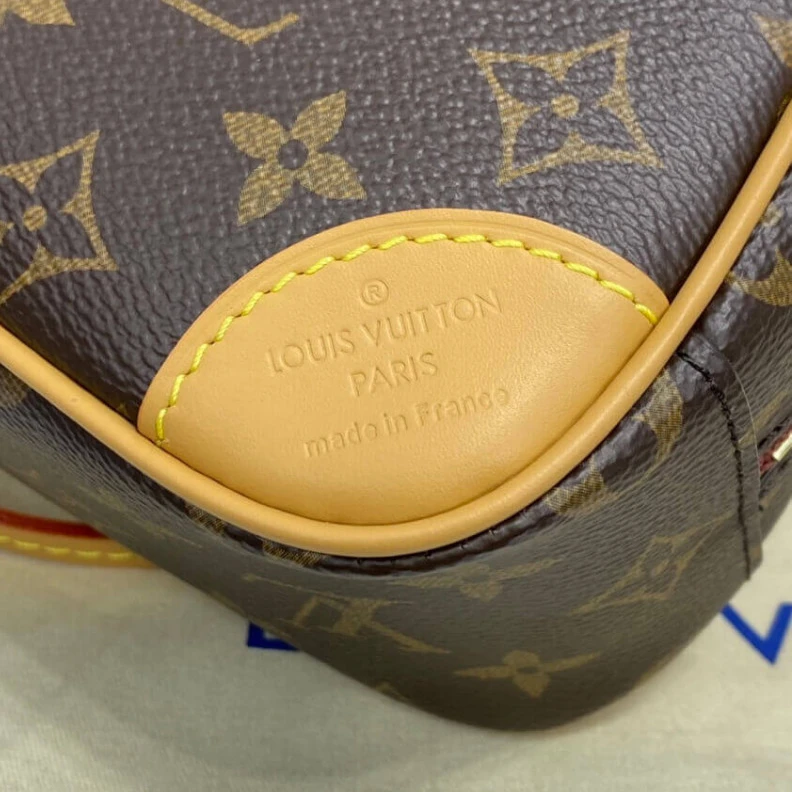 Lv belts replica Inside fl Louis Vuitton Monogram Deauville Mini