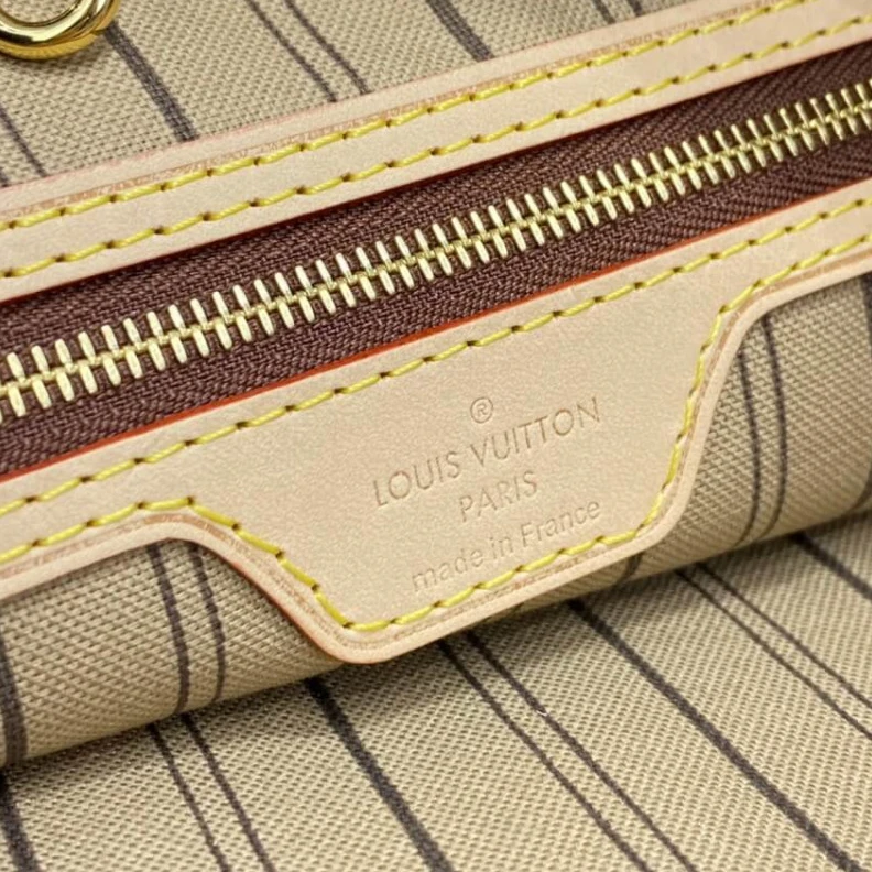 Top lv 1 interio LV Monogram Delightful MM Beige