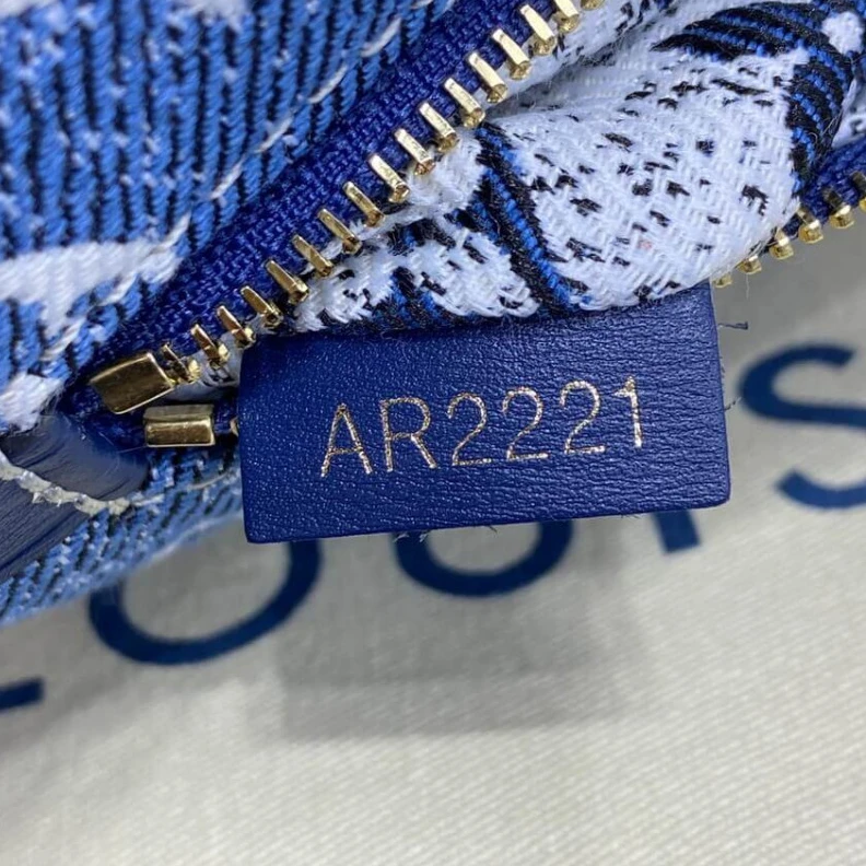 Mythick ru Denim Jac Louis Vuitton Monogram Denim Loop Bag Blue