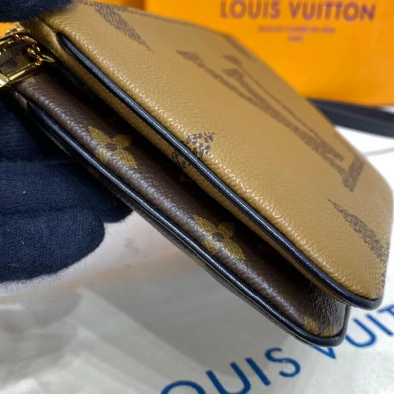 Mythick Inside fl LV Monogram Double Zip Pochette