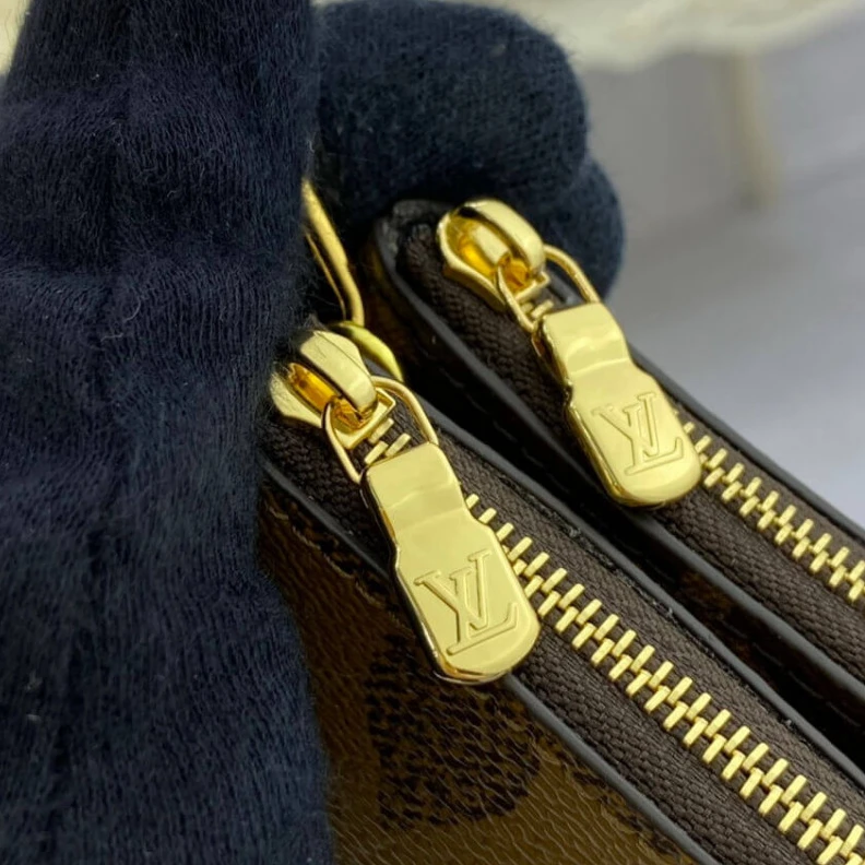 Mythick Inside fl LV Monogram Double Zip Pochette