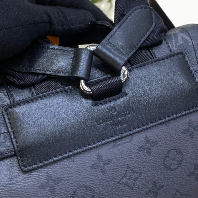 Top lv Press stu Louis Vuitton Monogram Eclipse Christopher MM Backpack