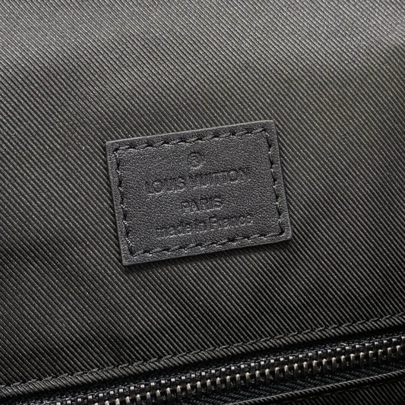 Top lv Press stu Louis Vuitton Monogram Eclipse Christopher MM Backpack