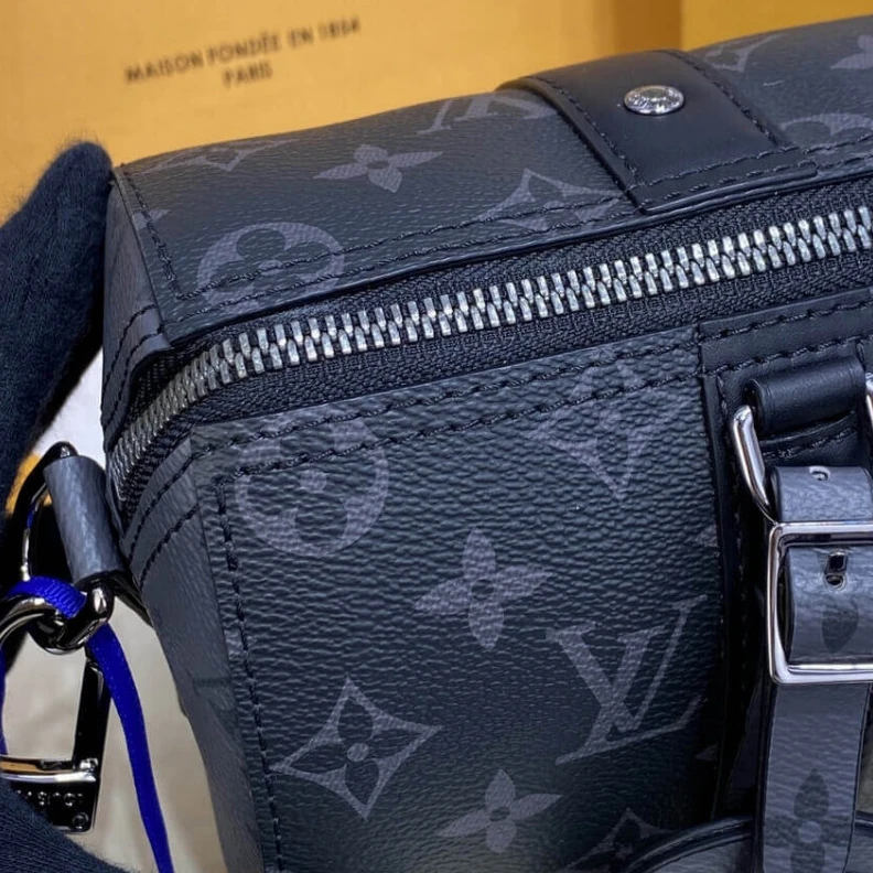 Top lv The Keepal Louis Vuitton Monogram Eclipse City Keepall
