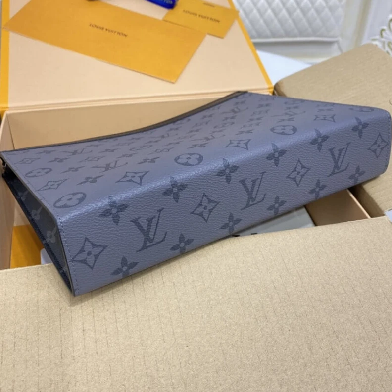 Replica bags Flat insi Louis Vuitton Monogram Eclipse Pochette Voyage MM