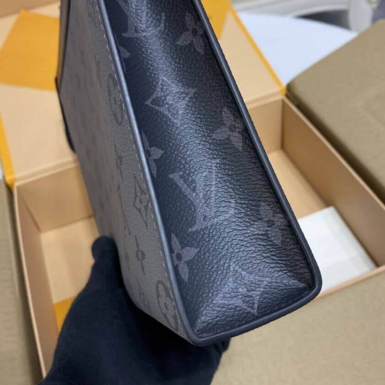 Replica bags Flat insi Louis Vuitton Monogram Eclipse Pochette Voyage MM