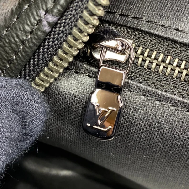 Mythick Washable Louis Vuitton Monogram Eclipse Toiletry Bag 25