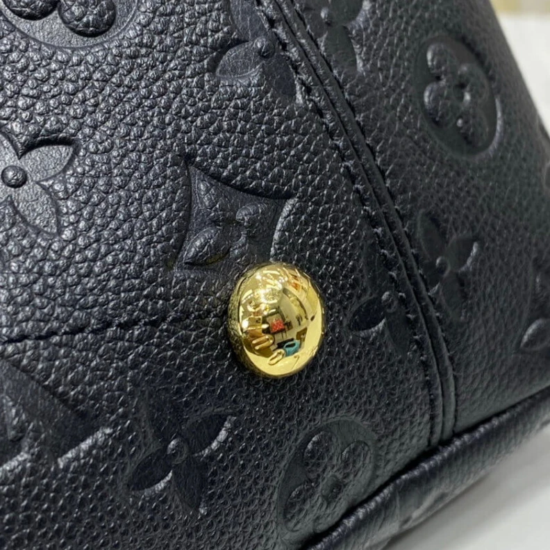 Replica bags lv Fashioned Louis Vuitton Monogram Empreinte Artsy MM Black