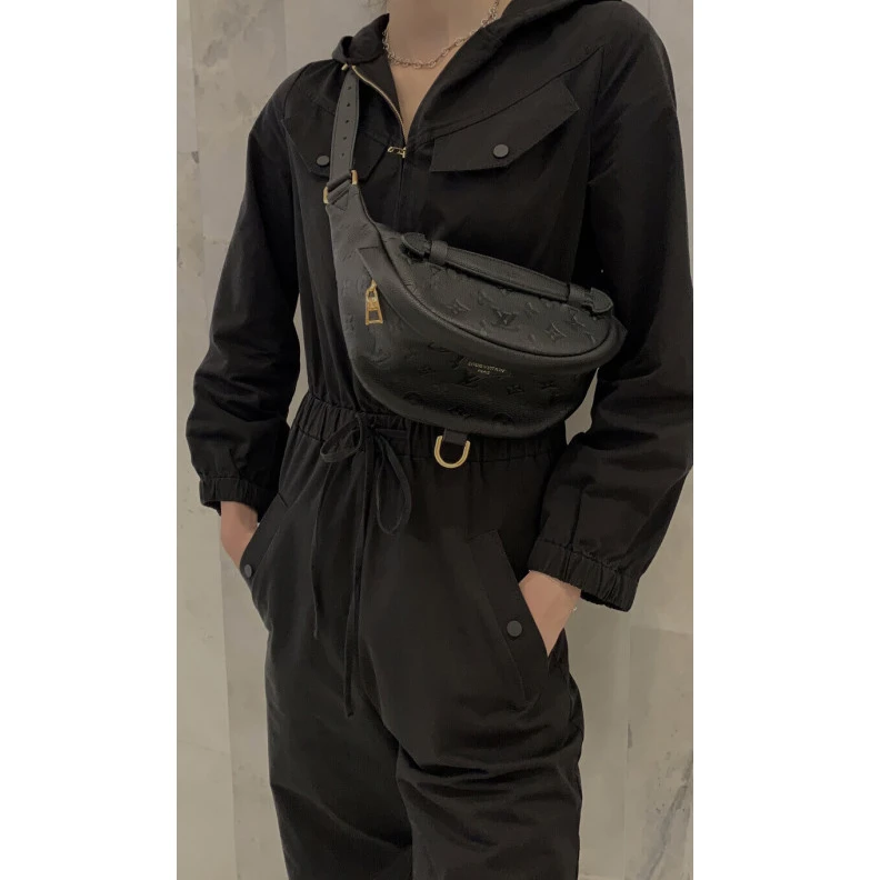 Mythick.ru Grained c LV Monogram Empreinte Bumbag Black