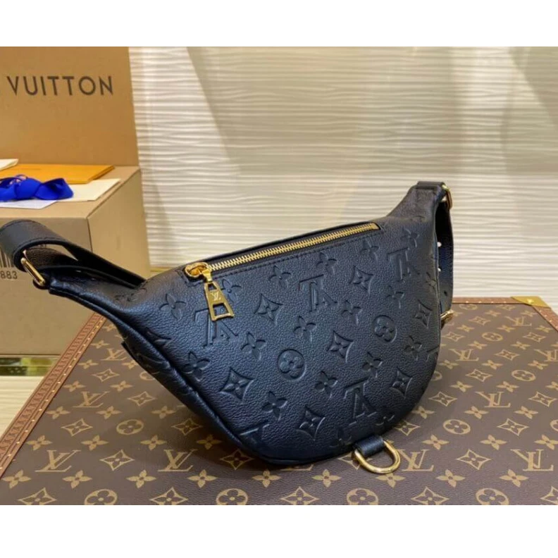 Mythick.ru Grained c LV Monogram Empreinte Bumbag Black