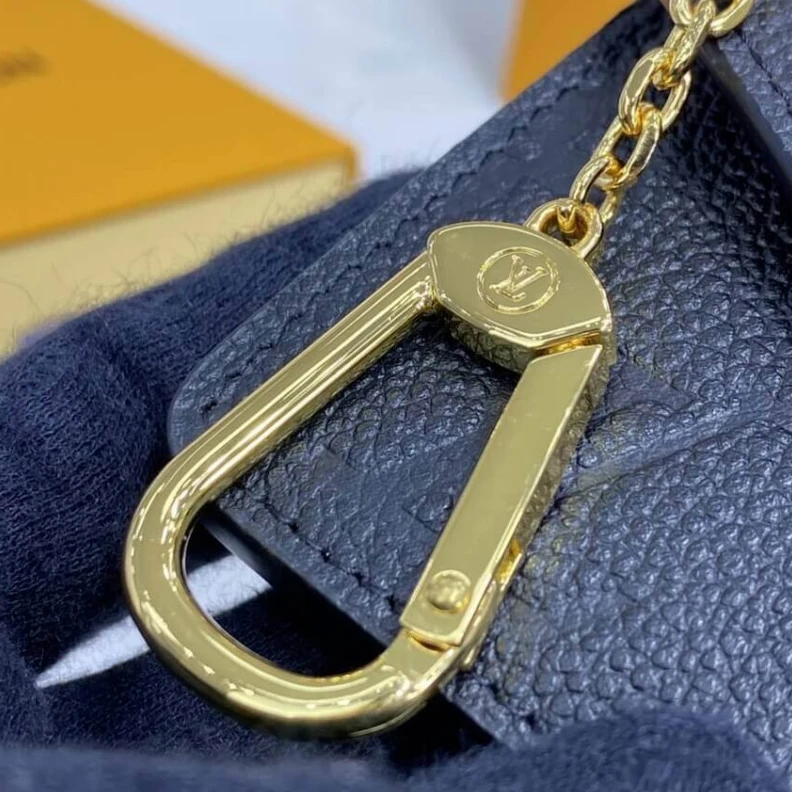 Mythick.ru Chain wit Louis Vuitton Monogram Empreinte Card Holder Recto Verso Black