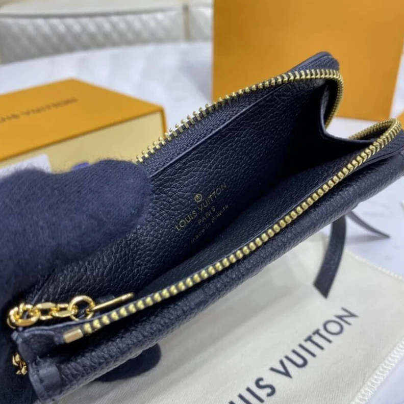 Mythick.ru Chain wit Louis Vuitton Monogram Empreinte Card Holder Recto Verso Black
