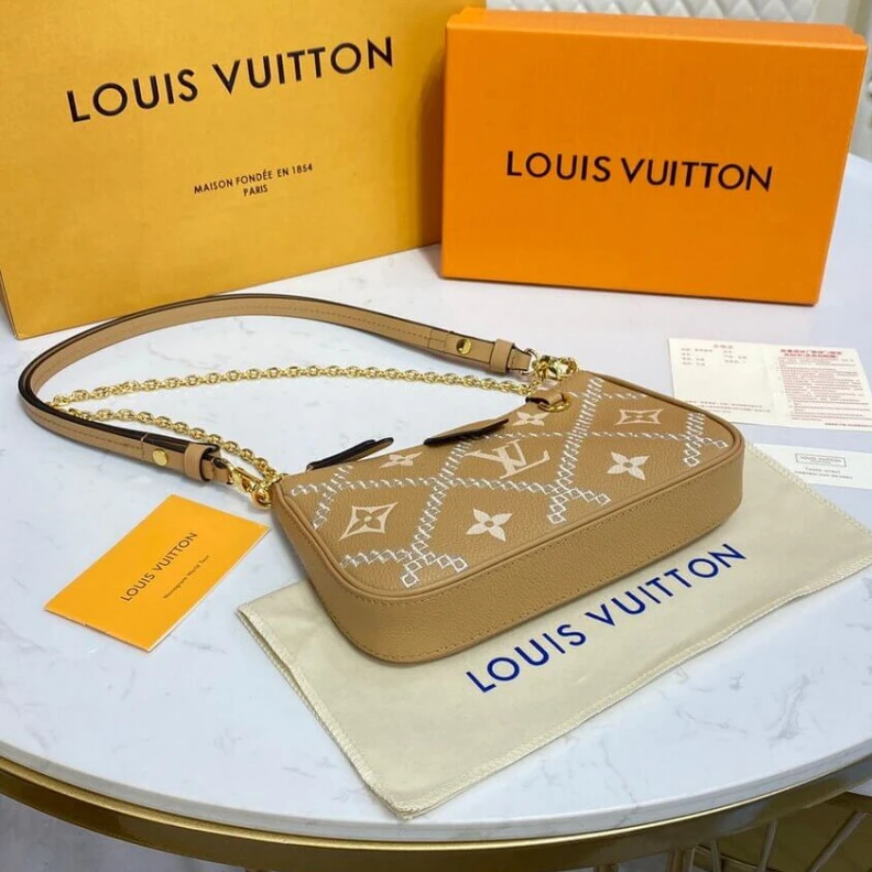 Mythick ru Louis Vuitton Monogram Empreinte Easy Pouch On Strap Arizona Beige