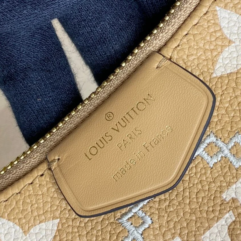 Mythick ru Louis Vuitton Monogram Empreinte Easy Pouch On Strap Arizona Beige