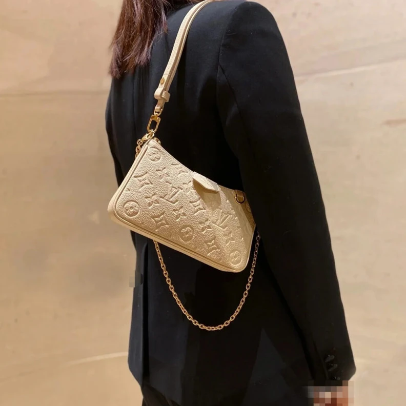 Top lv Louis Vuitton Monogram Empreinte Easy Pouch On Strap Creme