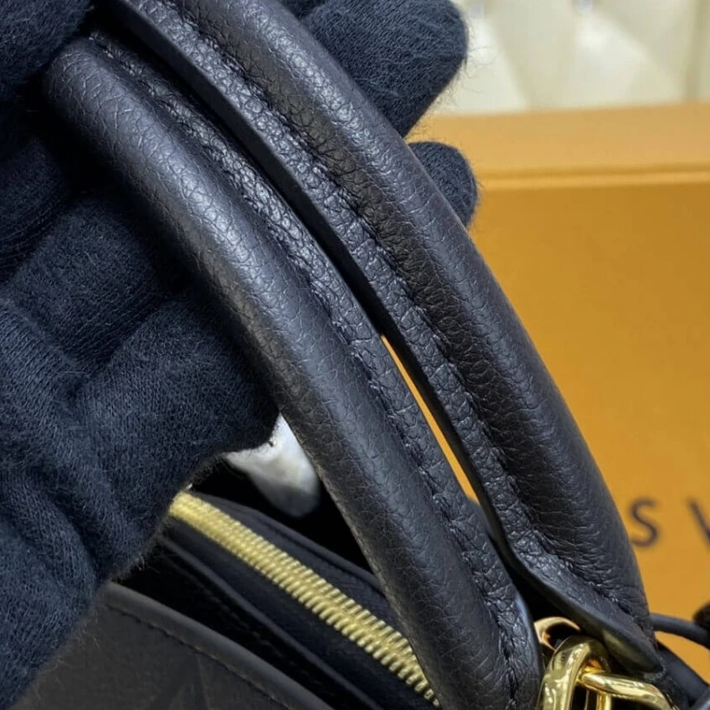 Mythick.ru Both chic Louis Vuitton Monogram Empreinte Grand Palais Black