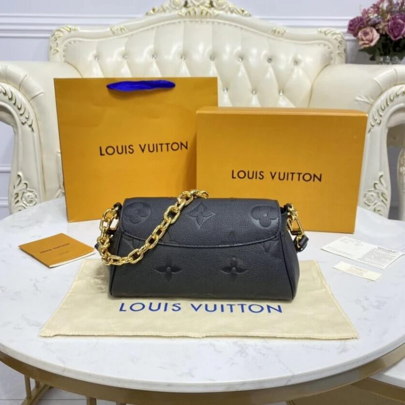 Mythick ru The Favori Louis Vuitton Monogram Empreinte Leather Favorite Black