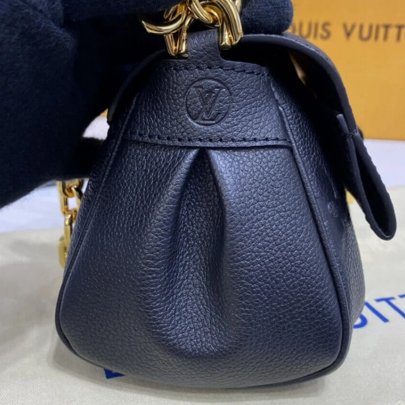 Mythick ru The Favori Louis Vuitton Monogram Empreinte Leather Favorite Black